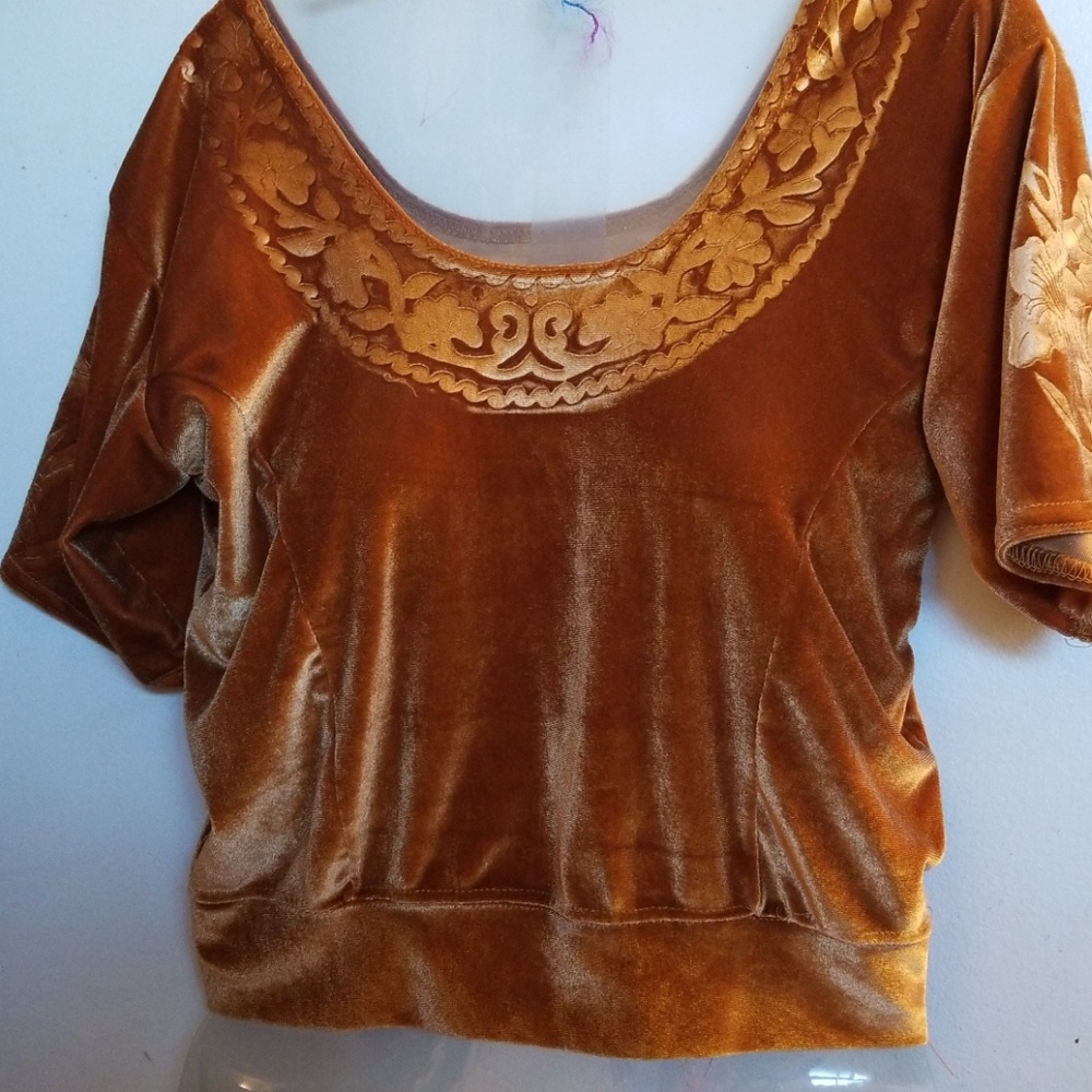 Velour crop top gold
